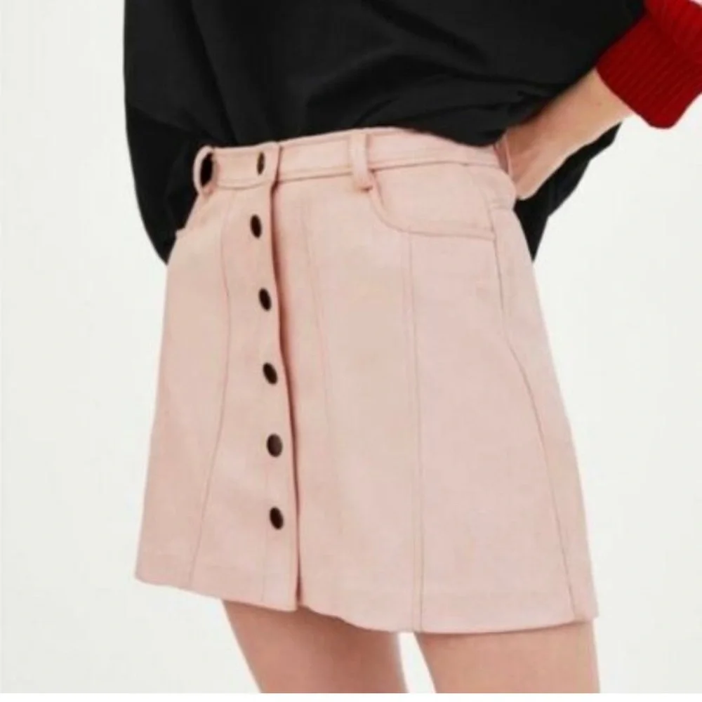 Zara TRF Button-up Snap Pink‎ Faux Suede Mini Skirt Size M